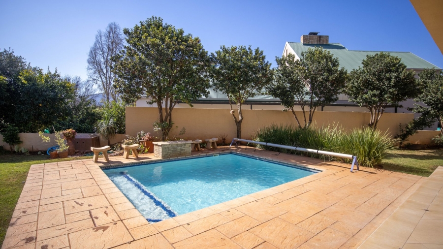 4 Bedroom Property for Sale in The Coves North West